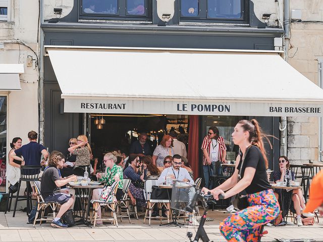 LE POMPON HOME petite photo.jpg